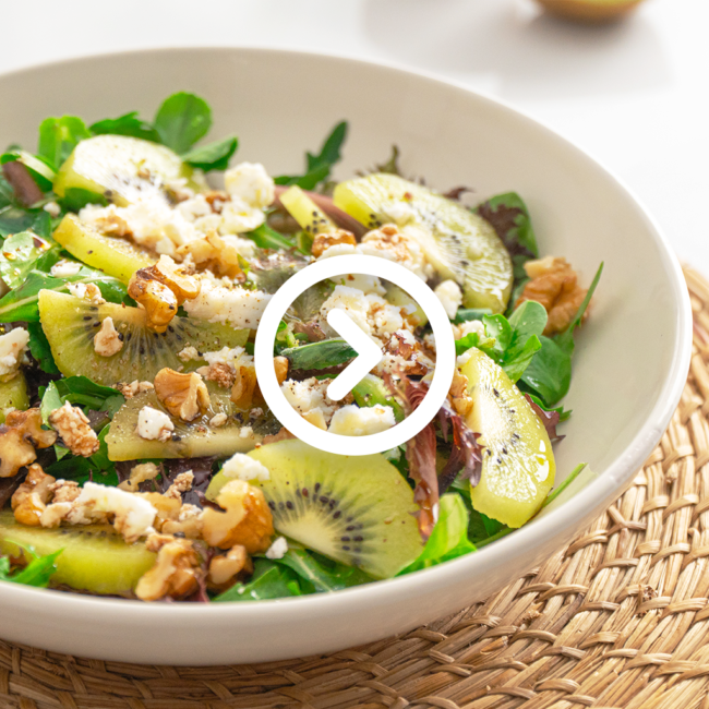 Bowl Vital com Kiwi, Nozes e Queijo fresco